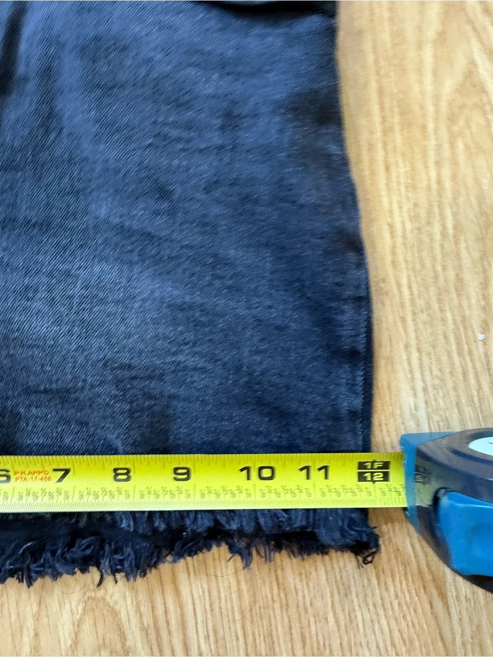 Abound Black Frayed Hem Distressed Denim Shorts- Size 31 - Picture 10 of 12